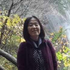 講師
